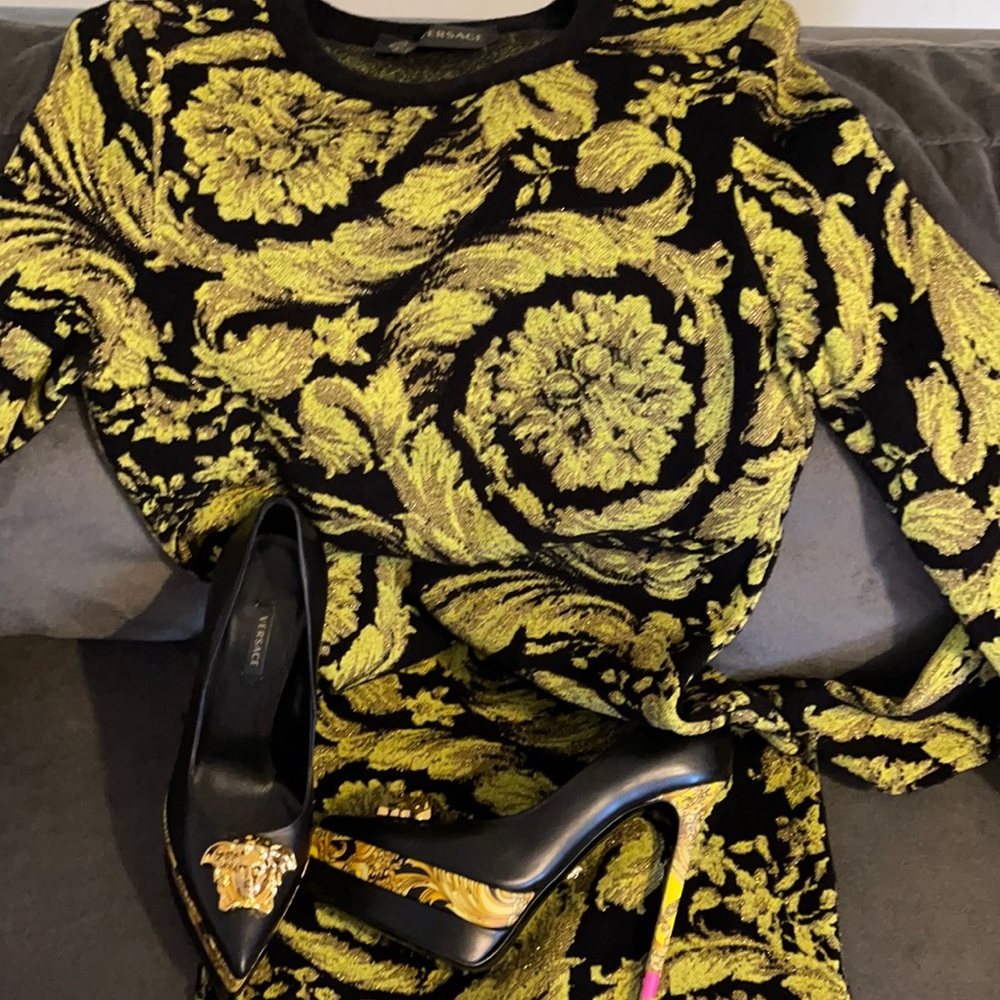 Versace dress with heels